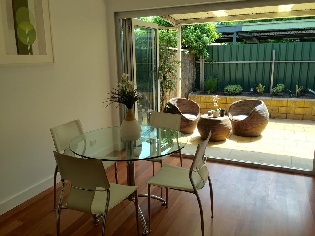 Villa Chic Townhouse In North Adelaide Exterior foto